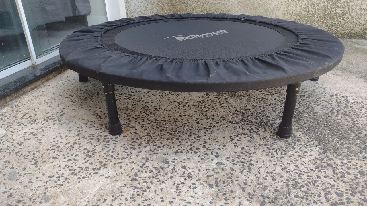 Vendo cama elástica/trampolim
