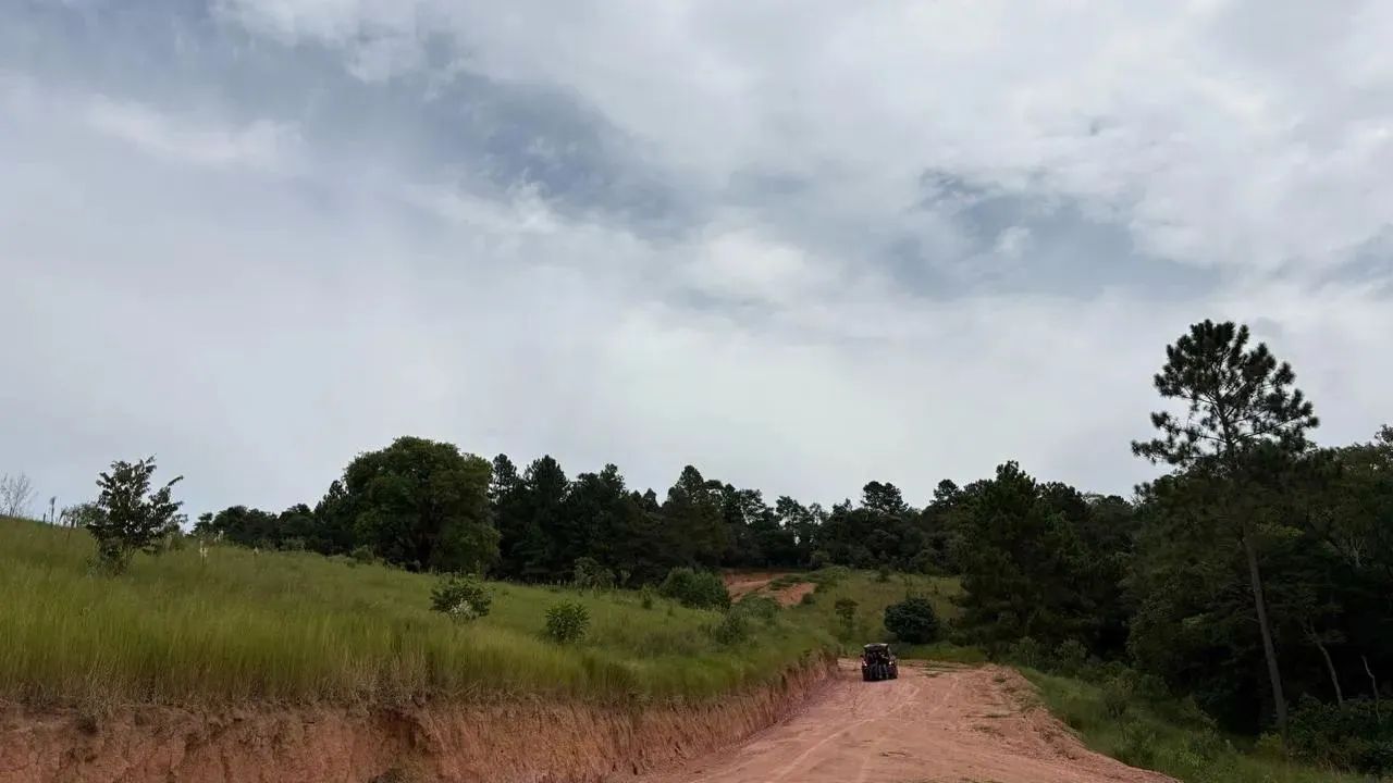 Lote dos Sonhos! Terreno de 500m² com vista para lago em área verde. Agende sua visita! - Foto 8