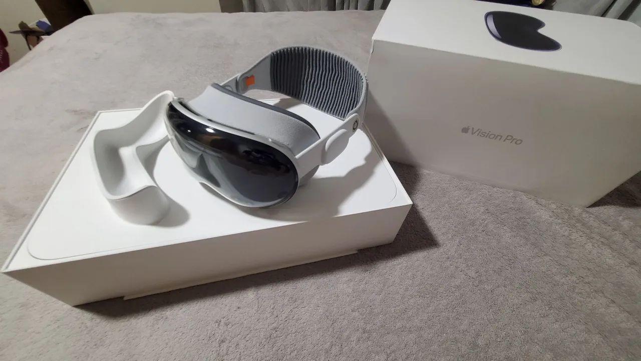 Apple Vision Pro 512GB - Completo + Bag Exclusiva + Magic Keyboard