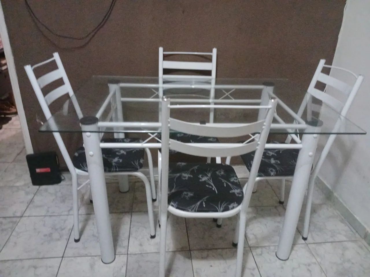 Mesa usada...64352682885635120