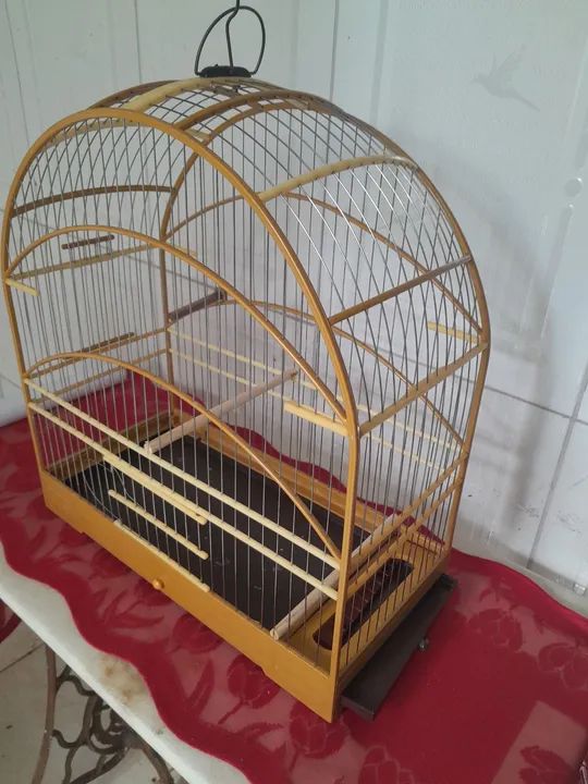 Gaiola para Pássaros em plástico e arame