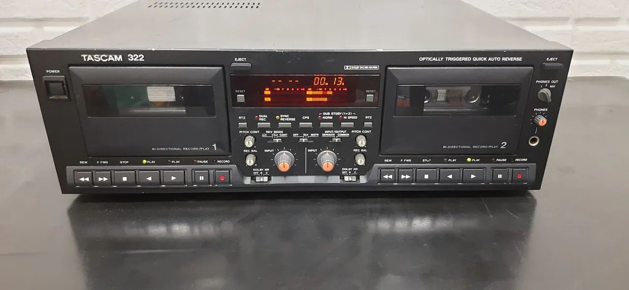 Tascam 322 - Dual-Well Cassette Deck Profissional, Auto-Reverse