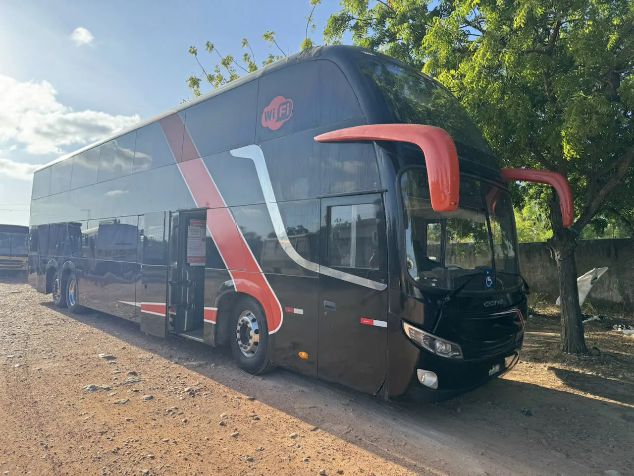 Comil Invictus DD Mercedes O500RSD