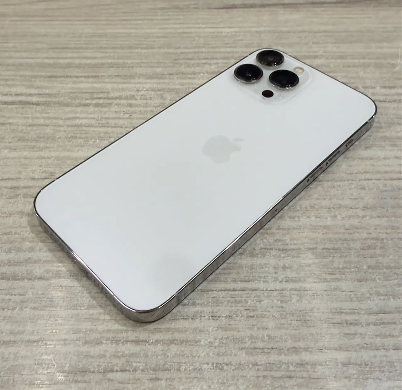 iPhone 13 Pro Max 256GB - IMPECAVEL - Celulares e Smartphones