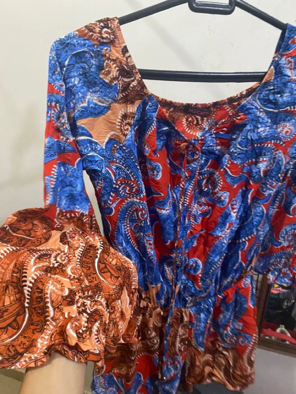Vestido colorido ciganinho - Foto 4