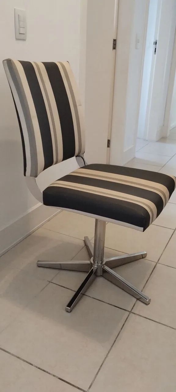 IMPERDÍVEL (última oferta) Cadeira Giratória Moderna com Base Cromada - Foto 3