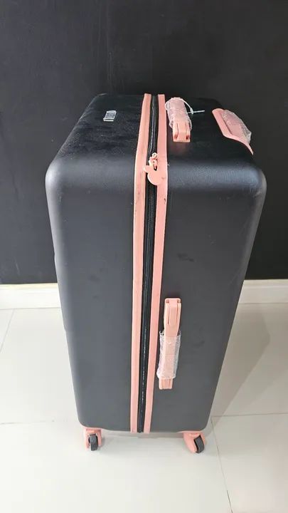 Mala de Viagem Minnie Mouse - Preta  - Foto 2