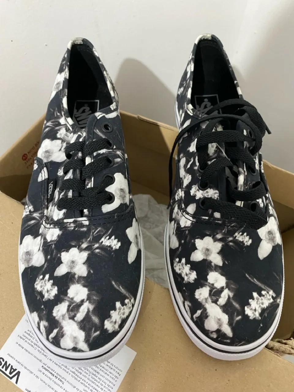 Tênis Vans Floral Authentic lo pro