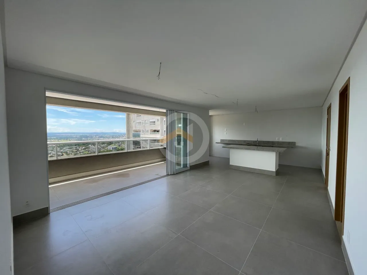 Apartamento 3 suítes Ed Noronha no Park Lozandes