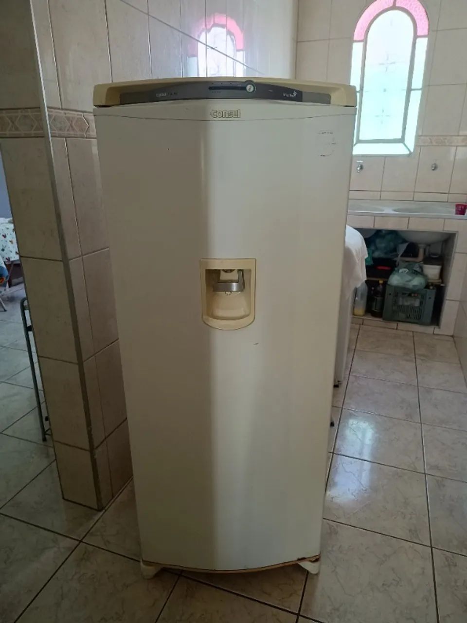 Geladeira Consul 300 Litros Frost Free com Dispenser de água na porta  - Foto 3