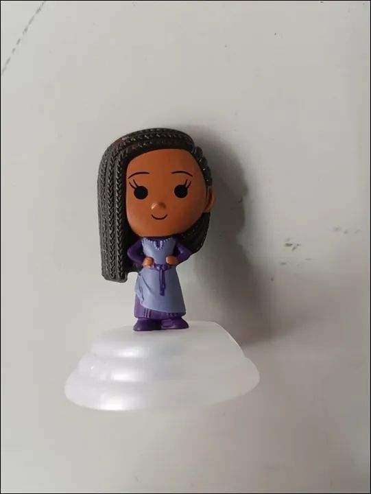 3 Colecionáveis Disney 100 Anos - Asha / Capitã Marvel / Merida - McDonald's 2023 - Foto 3