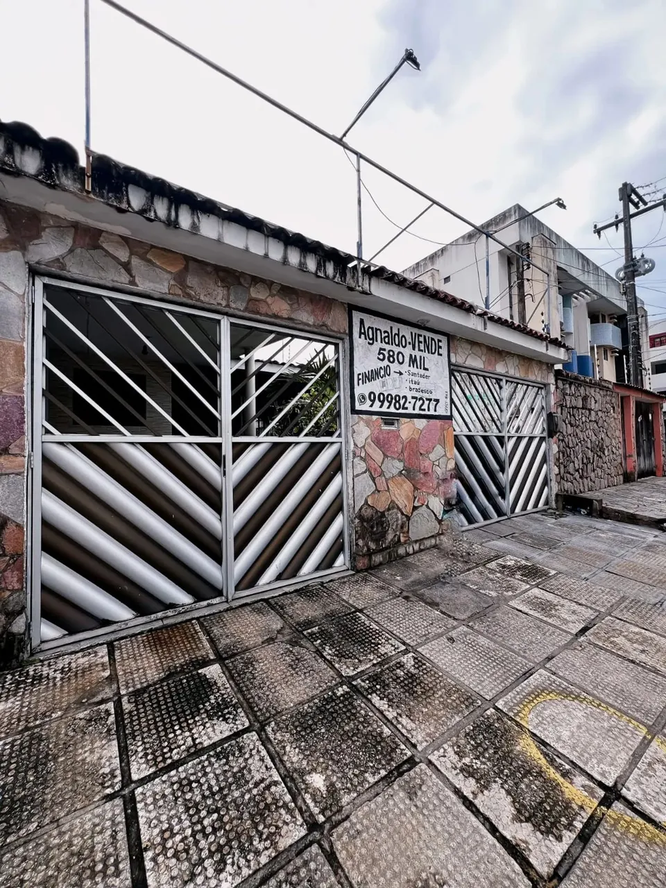 Imóvel para venda possui 218 metros quadrados com 3 quartos em Serraria - Maceió - AL