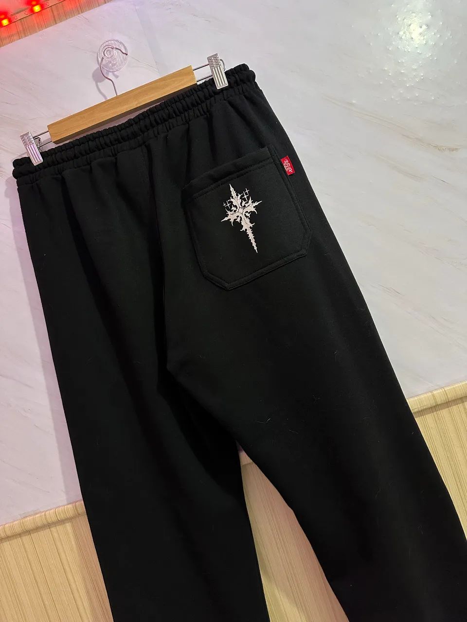 calça moletom preta - Foto 3