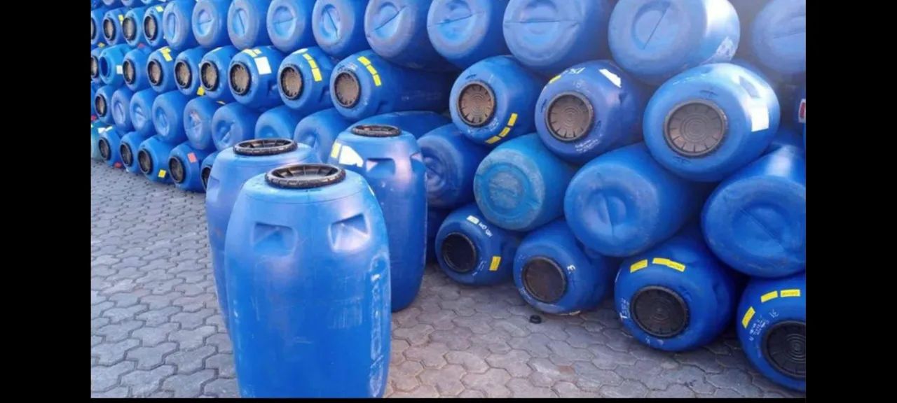 BOMBONAS 200LITROS,FAZER COCHO,TRAPICHE, LIXEIRAS,ARMAZENAR COMBUSTÍVEL .. - Foto 4