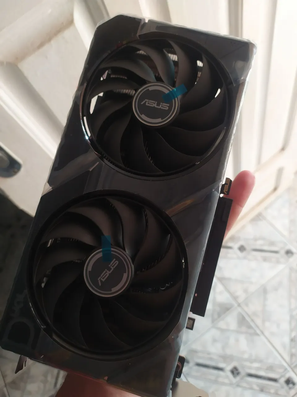 Placa de Vídeo ASUS Dual RX7600 8gddr6