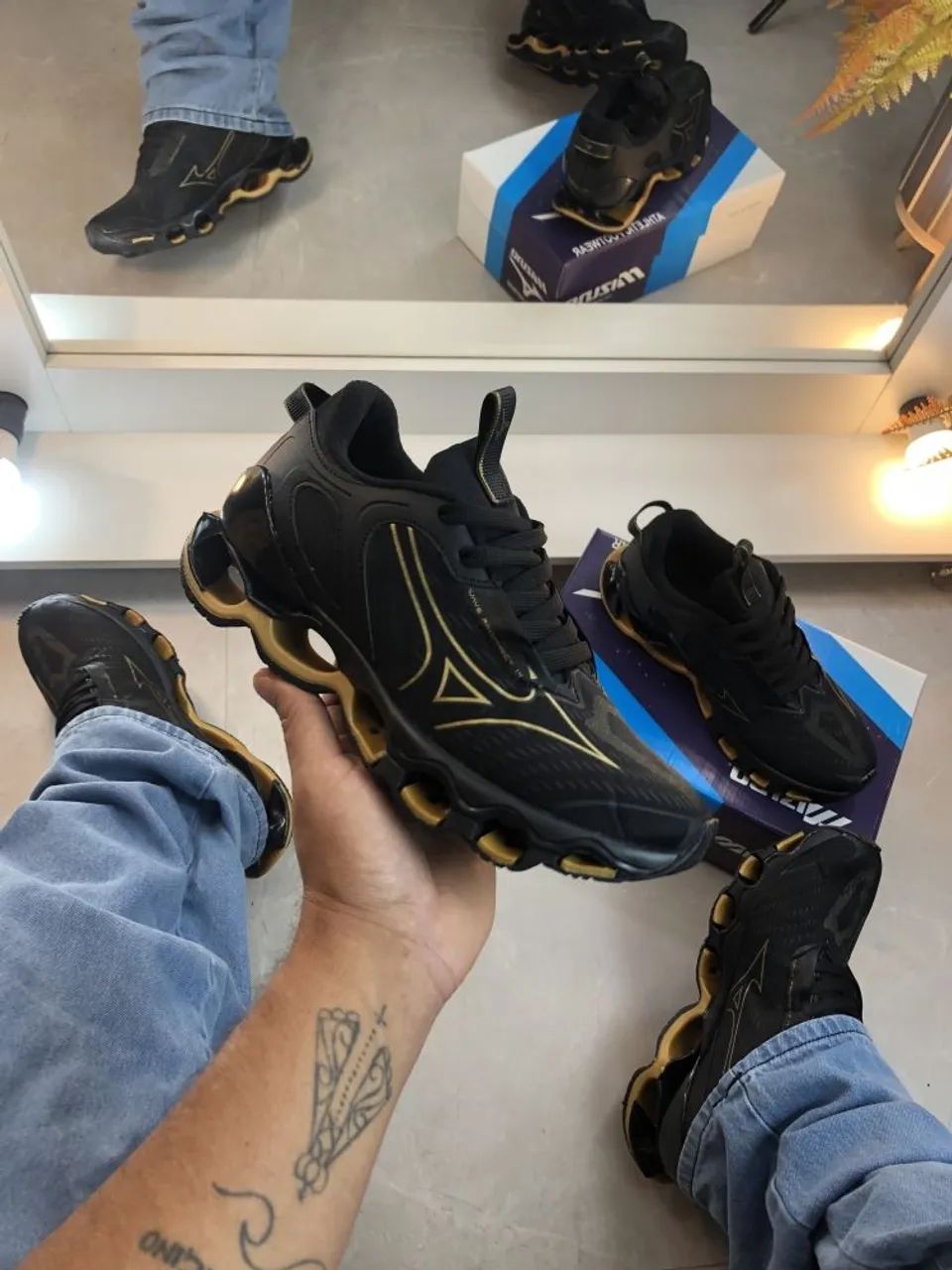 Mizuno Preto Dourado  - Foto 2