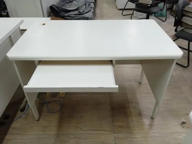 Mesa de Escritório c/ 1 prancha de correr em MDF Branco 80 cm x 120 cm x 70 cm - Foto 2