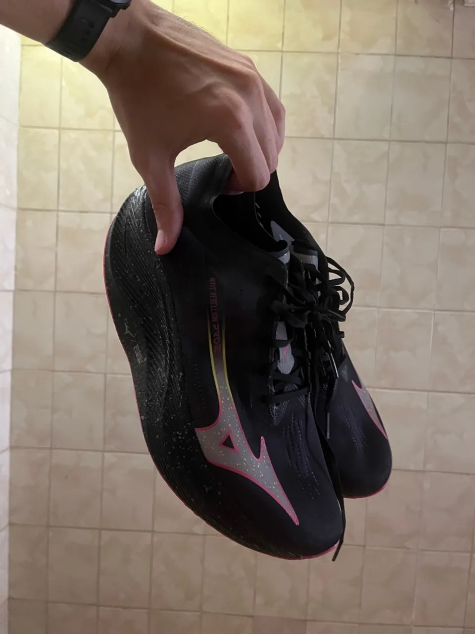 Tênis Mizuno Wave Rebellion Pro - Novo!
