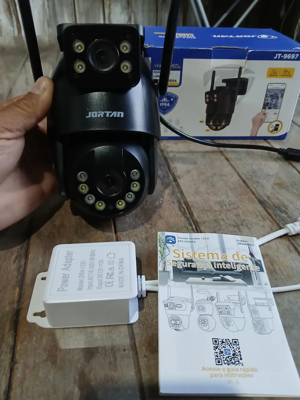 Câmera de Segurança Externa JORTAN JT-9697 - Wifi