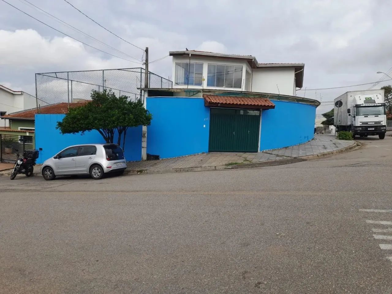Casa comercial com salão e quadra para locação no bairro Jardim Wanel Ville V, Sorocaba/SP - Foto 2