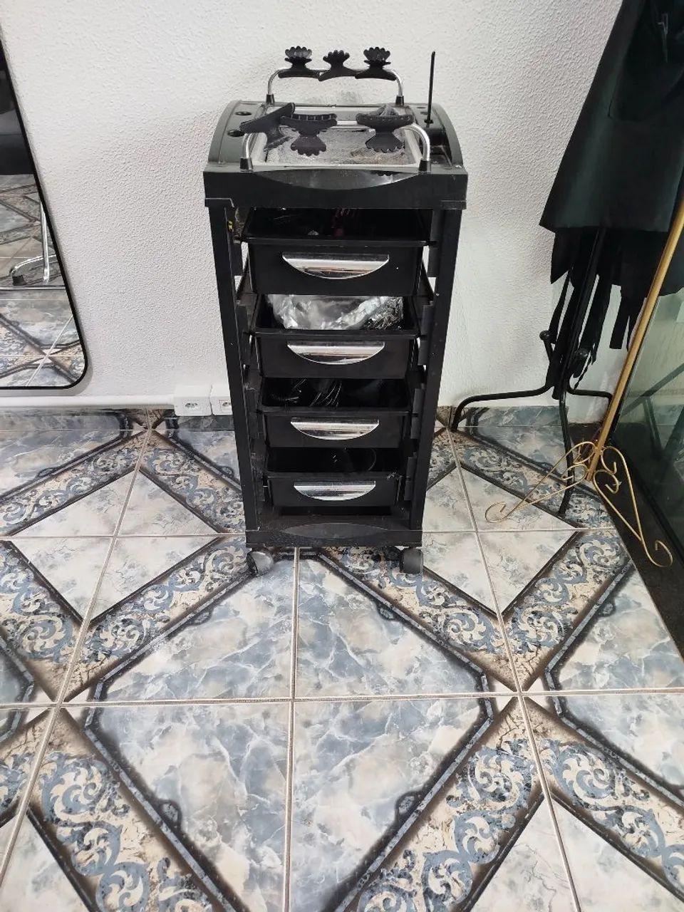 Vário itens para salão de beleza 65580435182979123