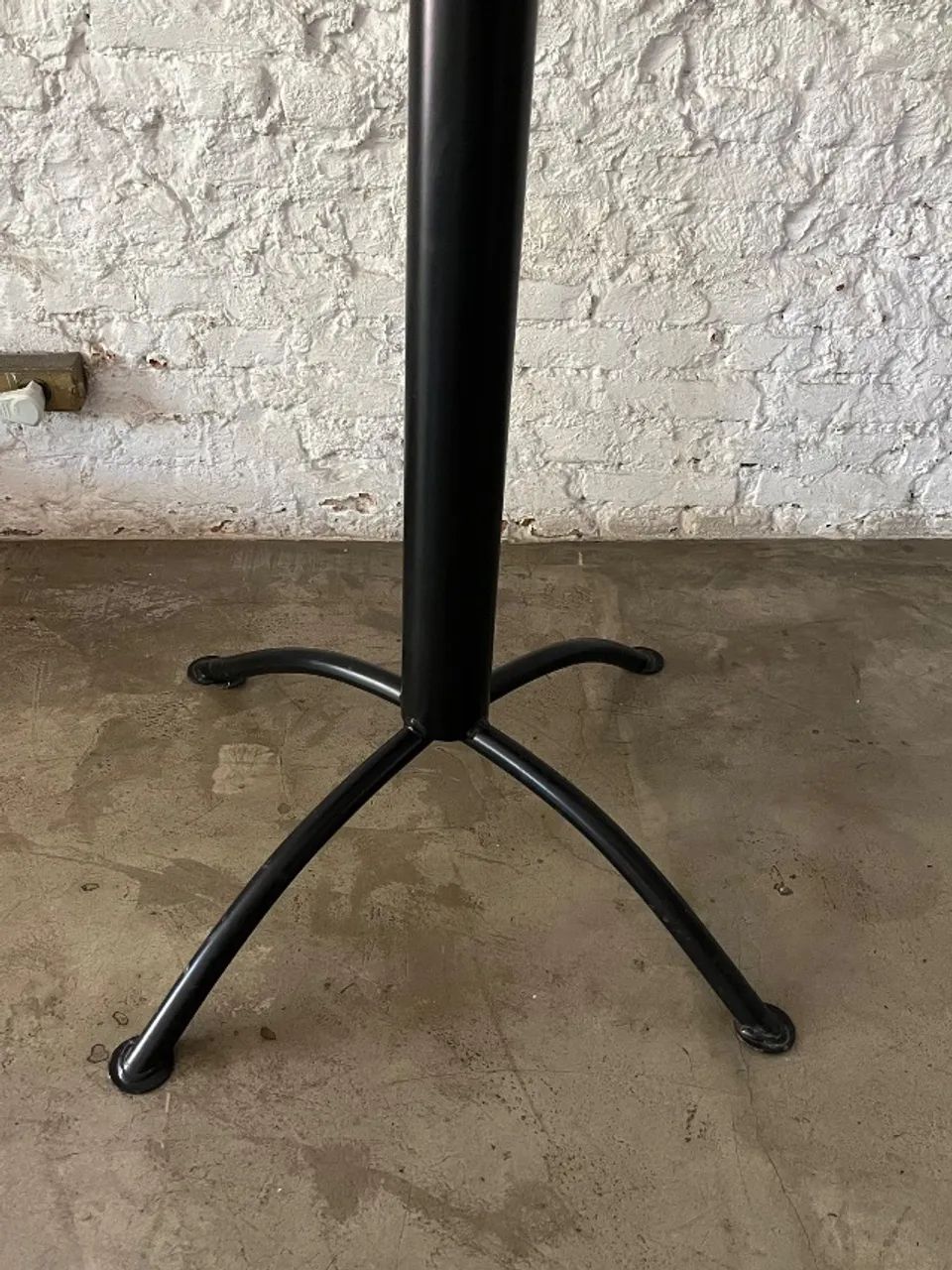 Mesa bistrò madeira revestida preta 60 cm - Foto 3