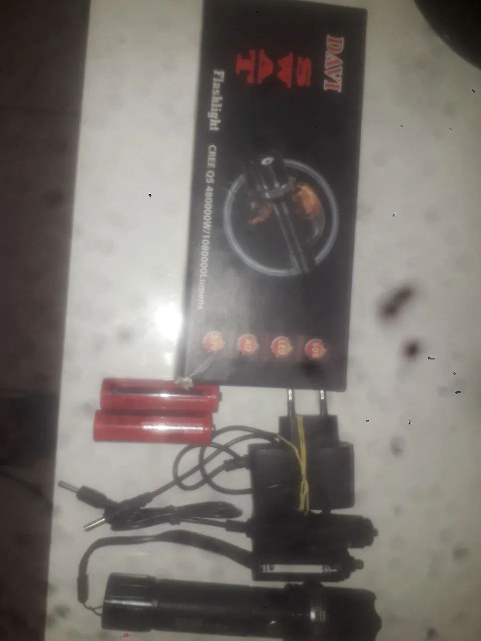 Lanterna Tática LED Cree Q5 480000W. Com defeito