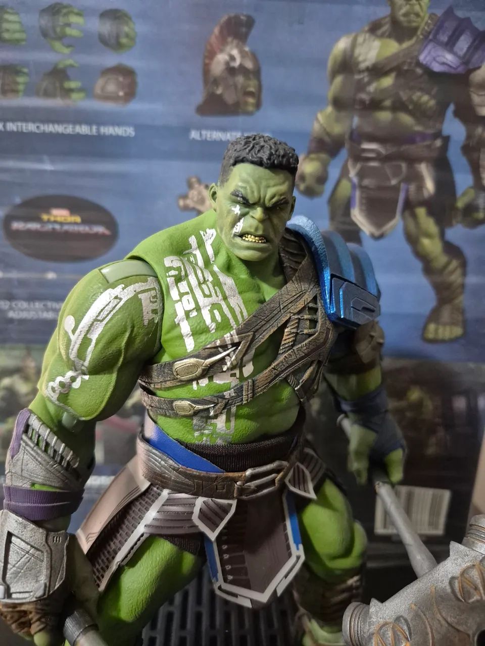 Mezco One:12 Hulk - Thor Ragnarok  - Foto 2