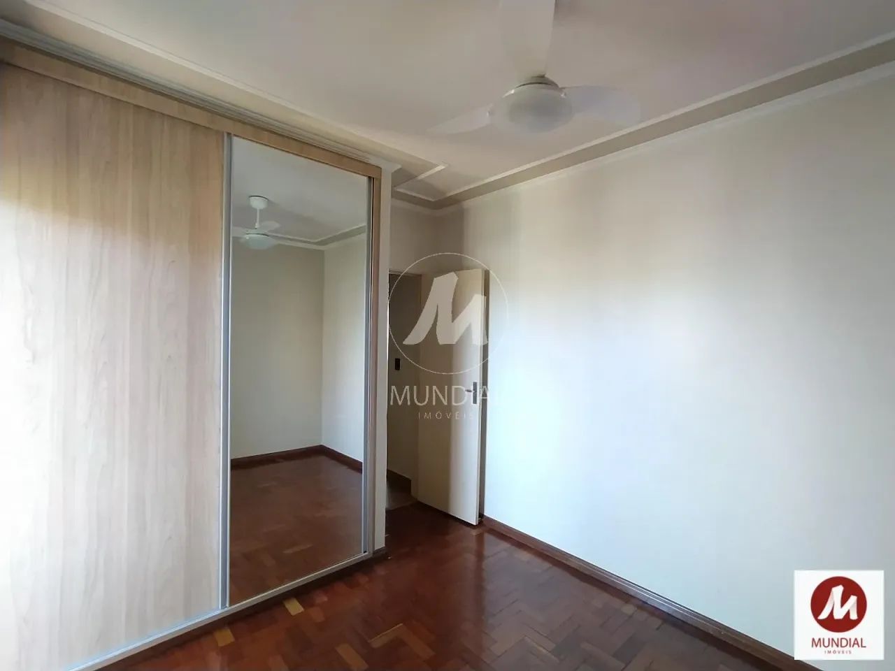 Apartamento (tipo - padrao) 2 dormitórios, cozinha planejada, em condomínio fechado - Foto 13