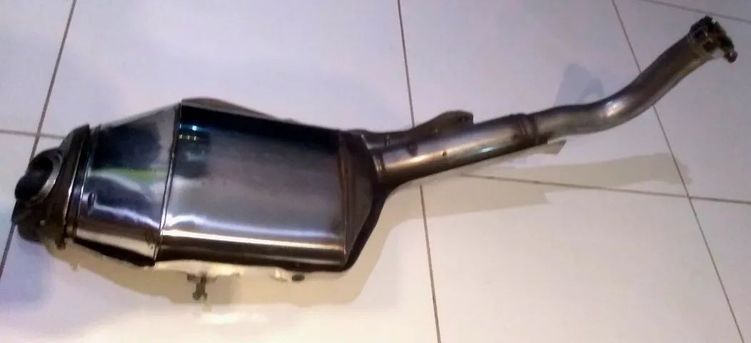 Escapamento original cbr600rr  - Foto 4