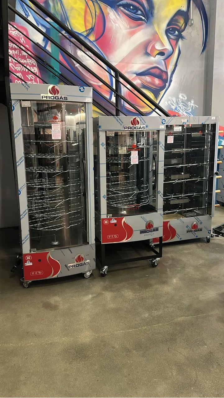 Assadeiras frango de espeto e grande progas 