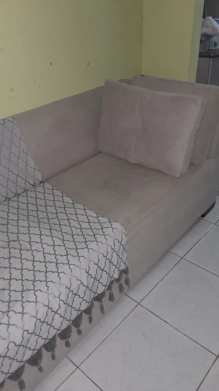 sofá pra vender. São 2 partes o sofá maior e o menor, é pq esqueci de botar. Obs sofá de c - Foto 3