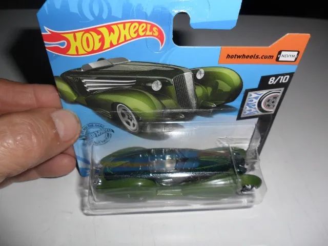 Hot Wheels lote com duas mini lacradas na cartela - Foto 2