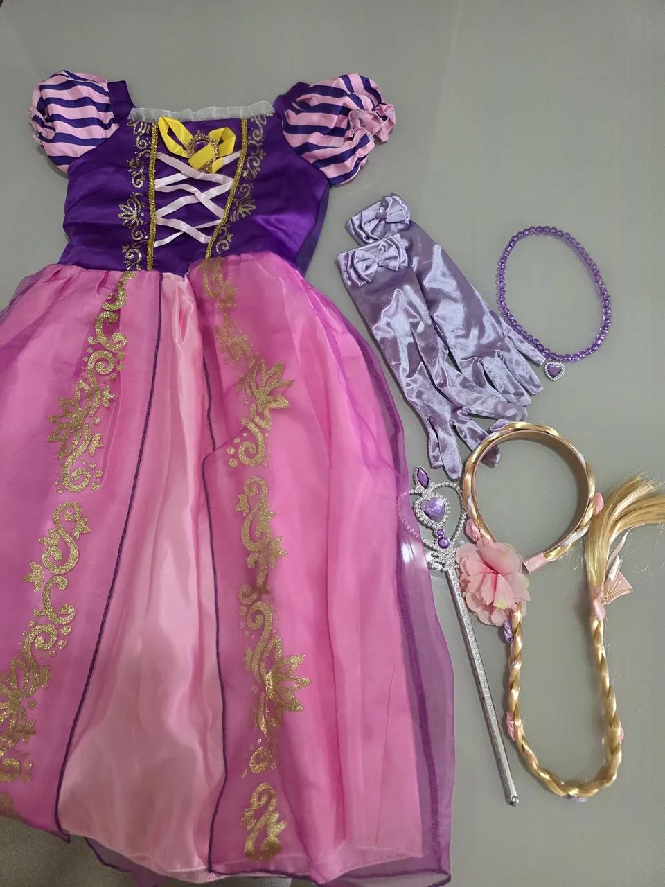 Fantasia completa da Rapunzel 