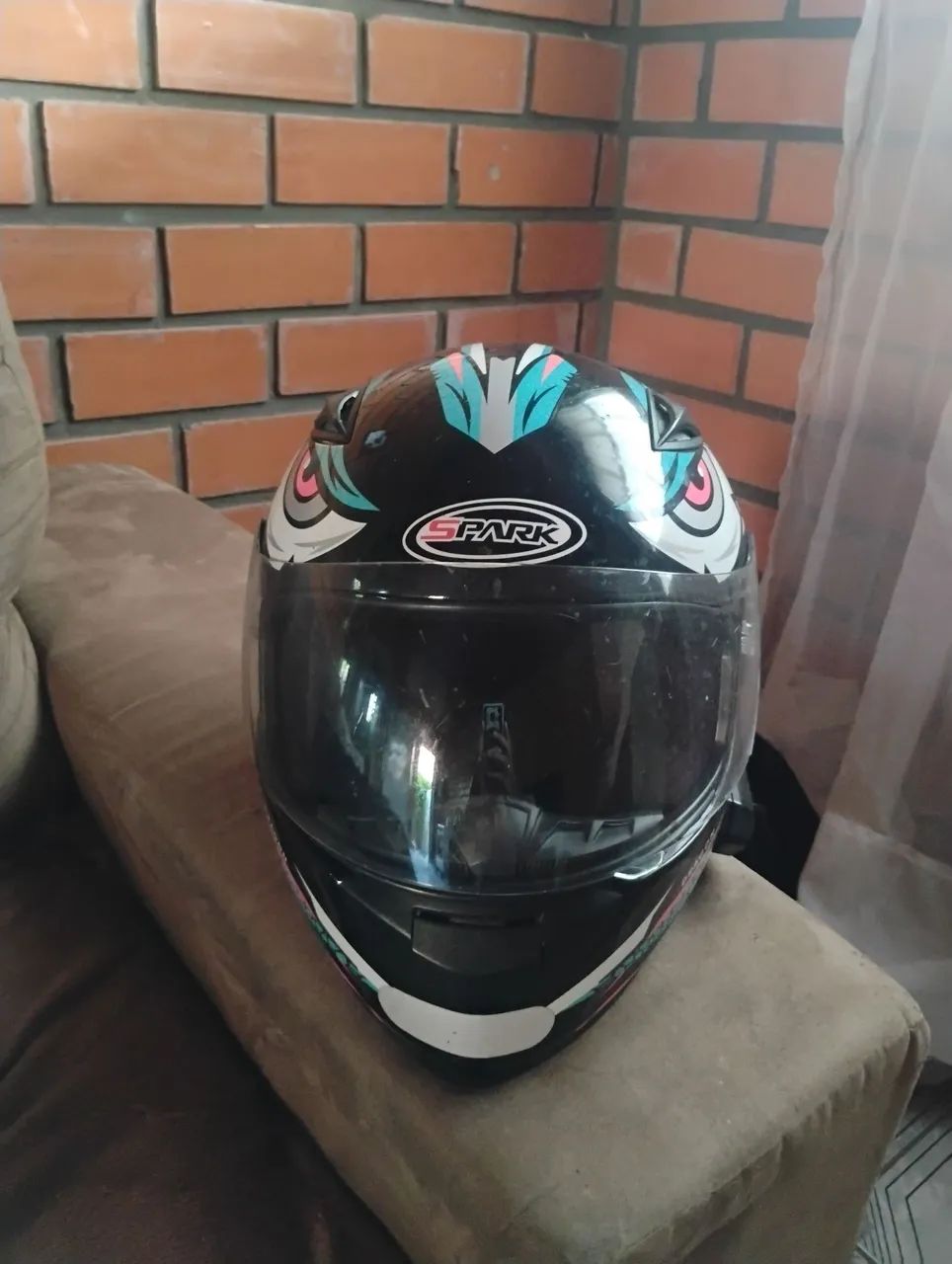 Vendo capacete spark bem conservado,tamanho 58 - Foto 2