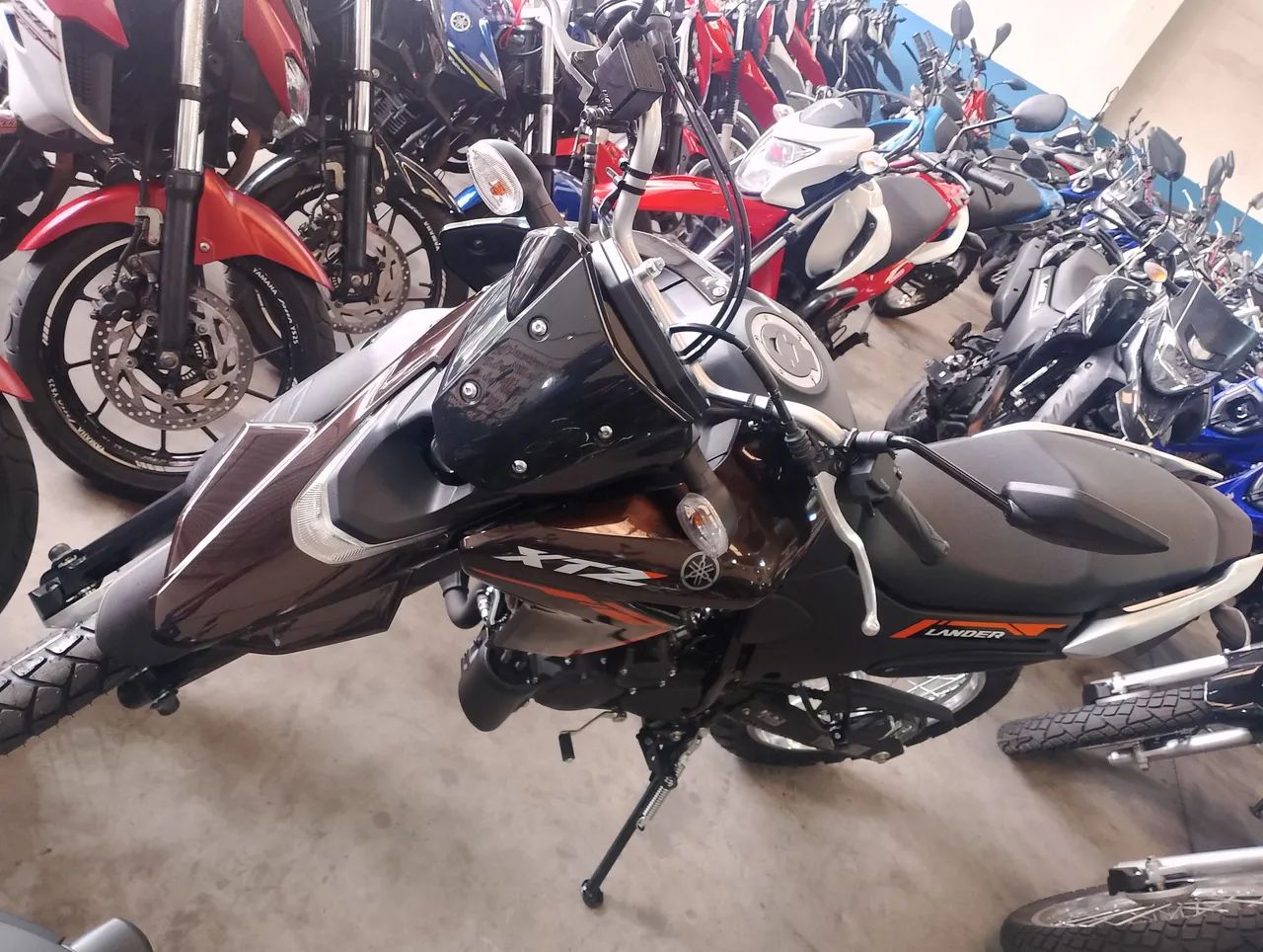 XTZ Lander 250  2026  0km