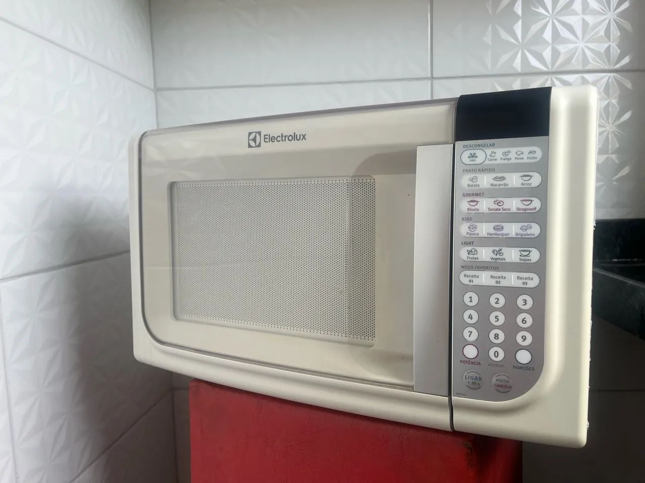 Microondas Eletrolux 31L - Foto 3