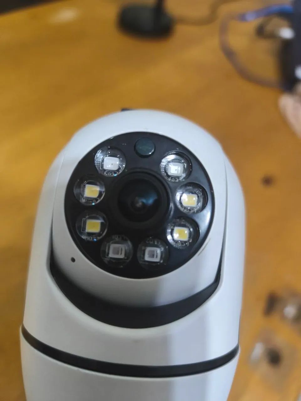 Câmera Lâmpada IP Wifi 360