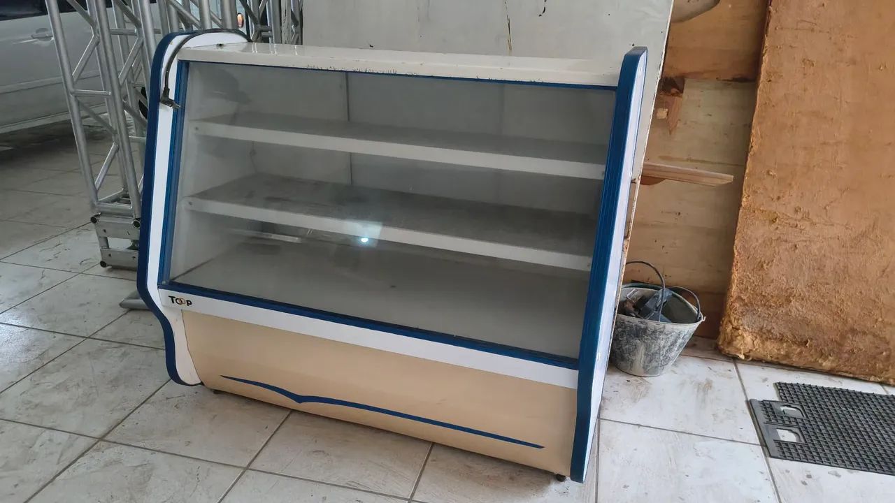 Balcão vitrine Expositor Refrigerado - Foto 2