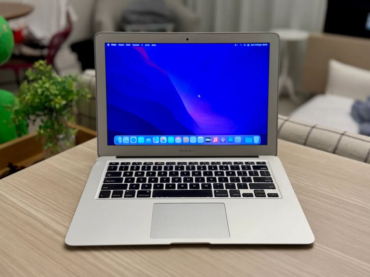 『ONSEN』MacBook Air 13インチ corei5 MacBook Air 13-inch 1.8GHz Core i5 128GB 4GB A1466 Muito Bom