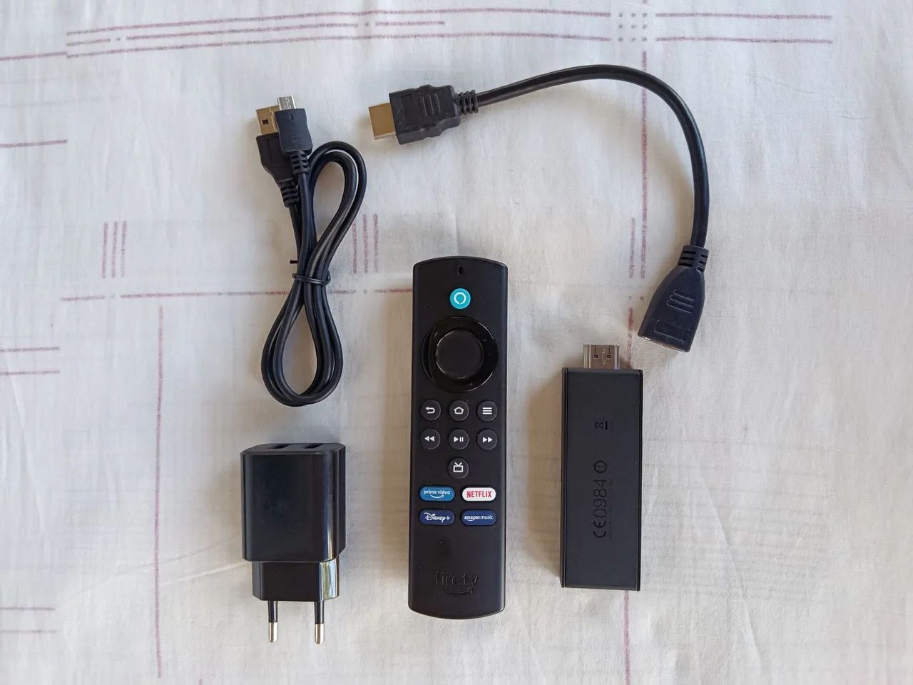 Amazon Fire TV Stick HD 2a Ger. - Streaming de Alta Qualidade  - Foto 3