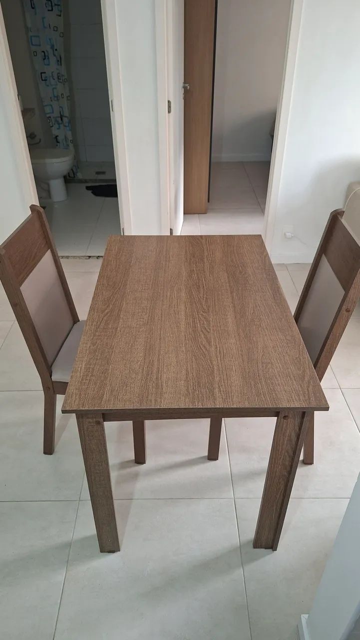 Mesa de Madeira, 2 cadeiras 100m x 70m - Foto 2