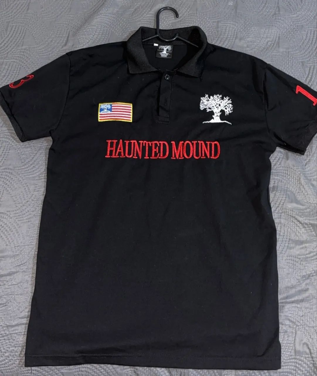 Camiseta Haunted Mound (polo) - Roupas - Brasil, Uberlândia