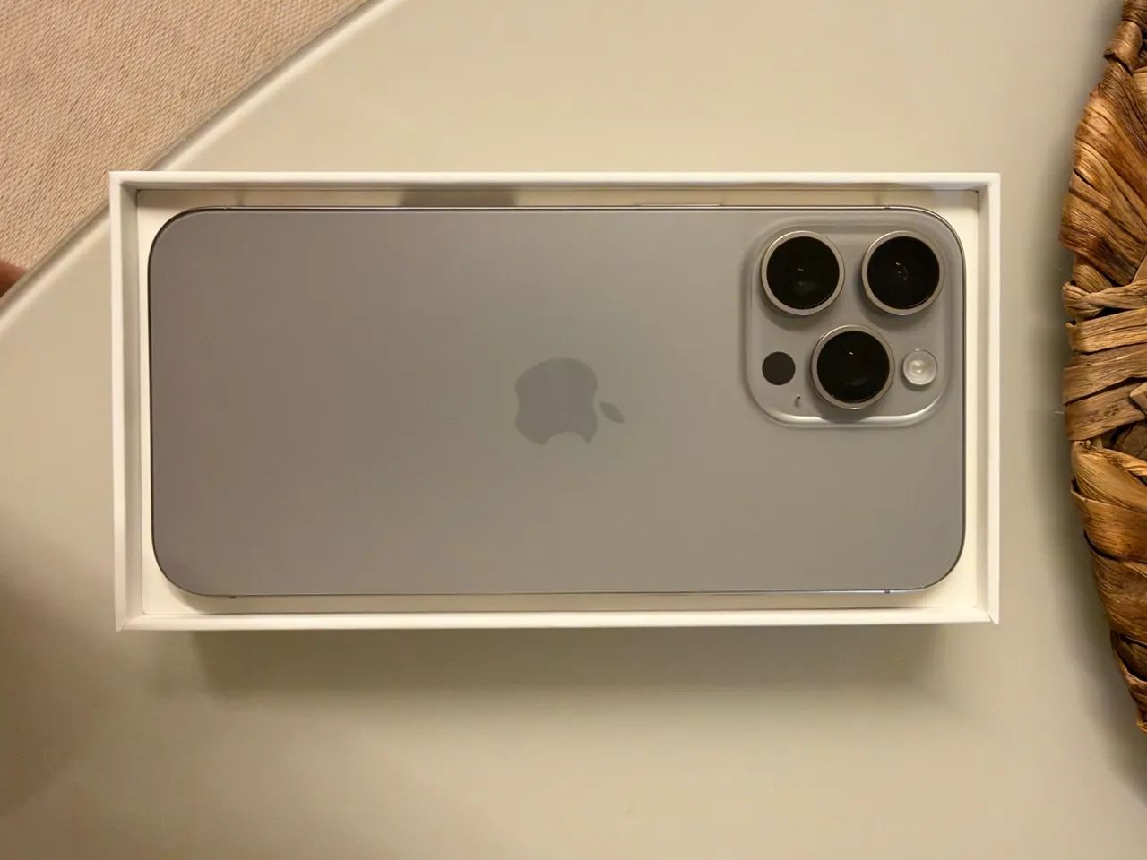 IPHONE 15 pro max 256gb Titanium  - Foto 2