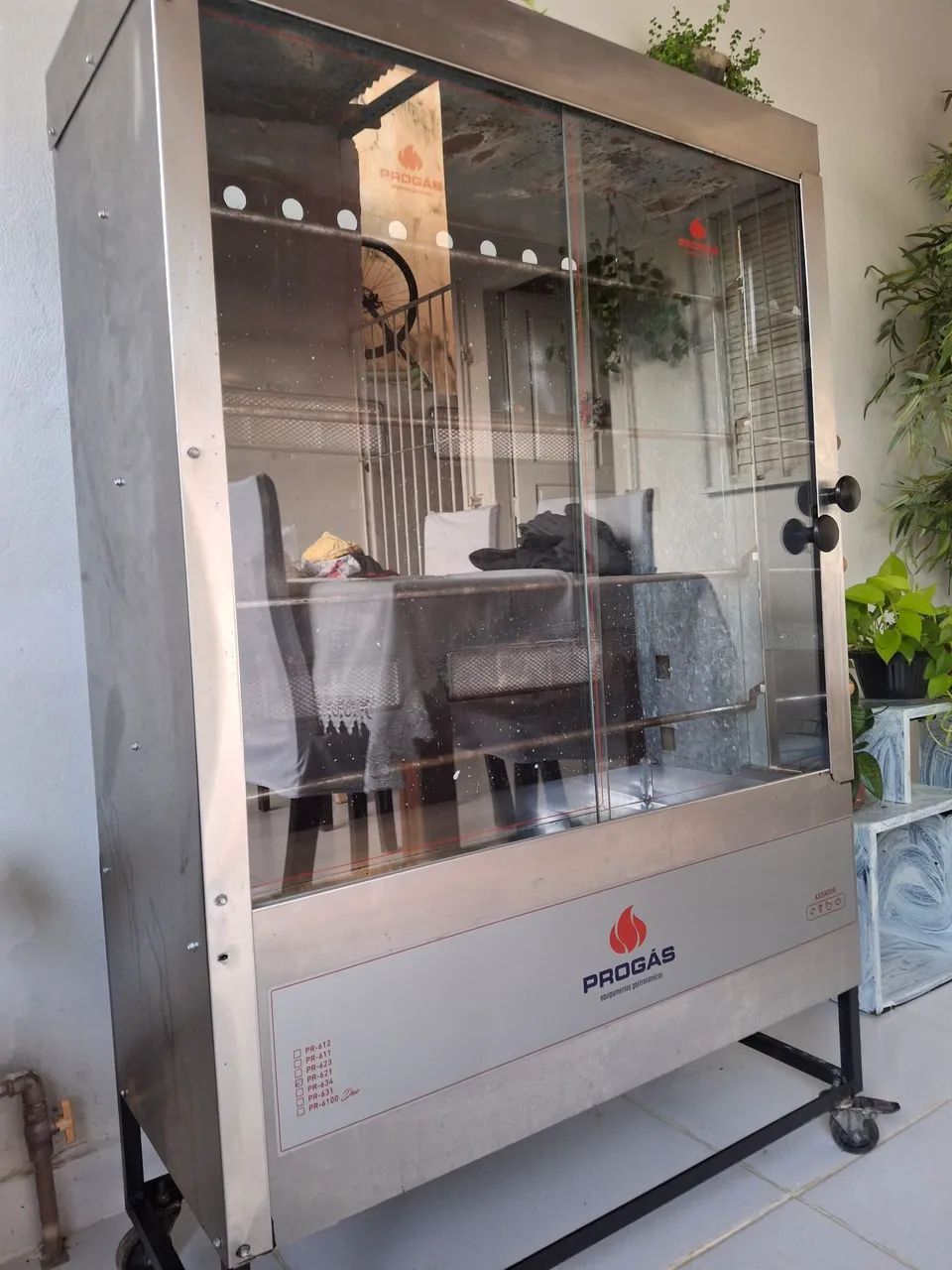 Máquina de assar frango 