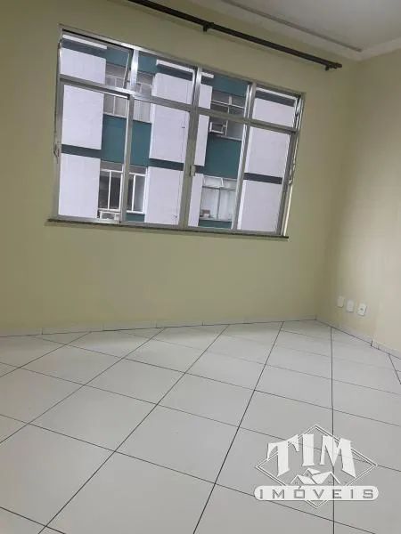 Apartamento- Petrópolis, Centro