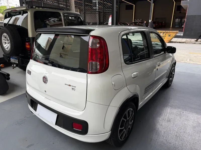 Fiat Uno Sporting 1.4 EVO Fire Flex 8V 4P 2013 - Foto 4