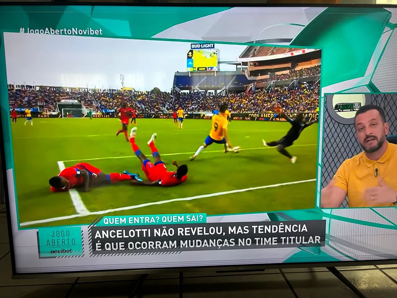 TV TCL 55 polegadas com listras  - Foto 5