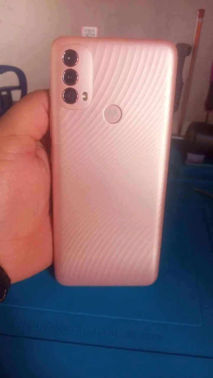 Moto E 40