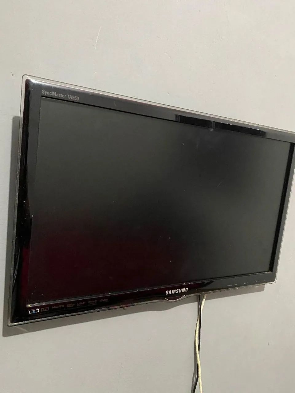 Monitor e televisão HDMI 